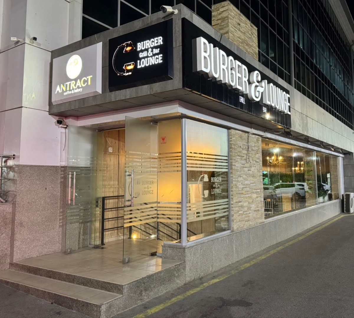 Burger and Lounge grill bar