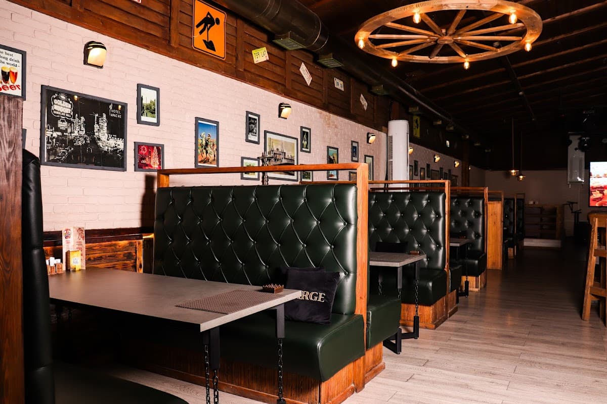 Peggy's Bar & Grill